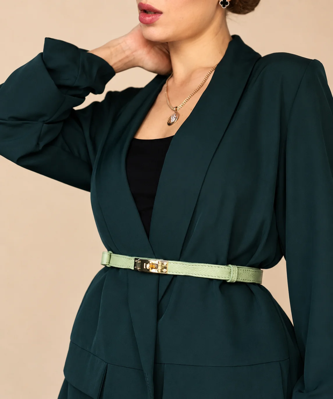 LIVIA - kožený pásek se zlatou sponou - pistáciová, UNI velikost (68-120 cm)